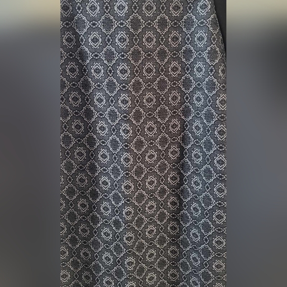 STELLA MCCARTNEY NWT SKIRT US 6 42 IT  BLACK PRINTED MEDIUM LENGTH - Picture 3 of 9